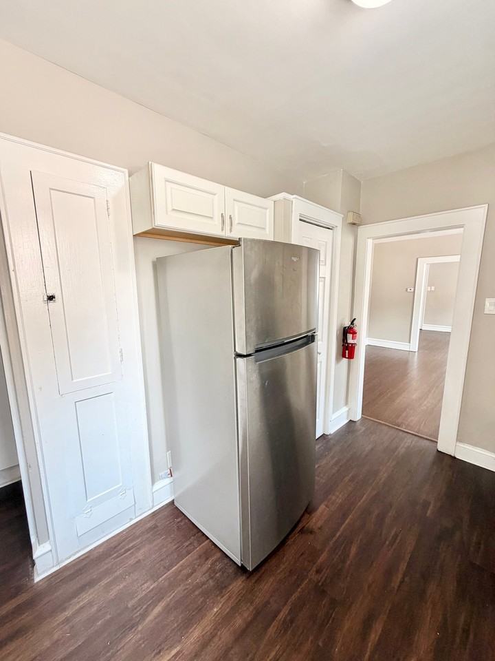 517 Brad St - Photo 7 of 20