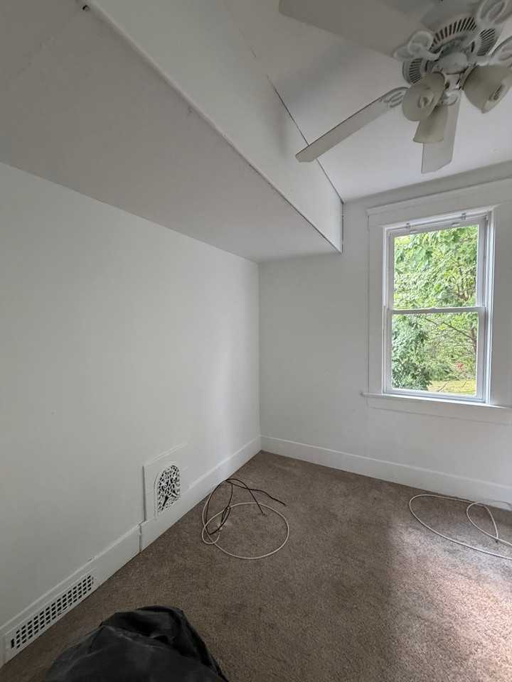 11699 Peckham St - Photo 7 of 11