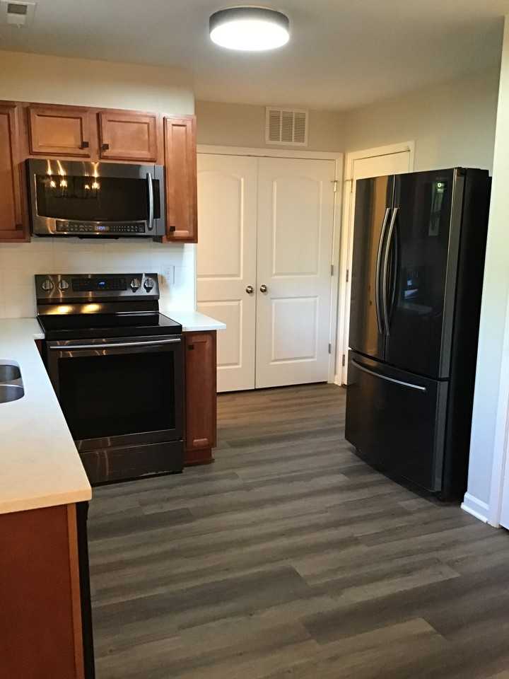 399 Randolph Dr - Photo 2 of 13