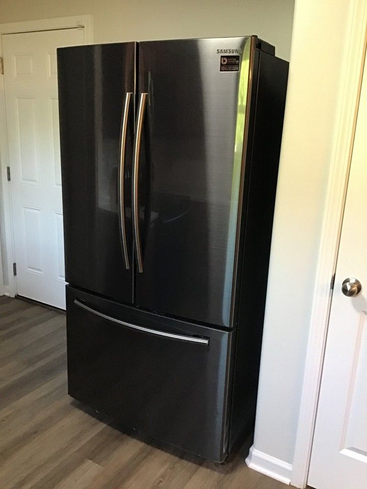 399 Randolph Dr - Photo 3 of 13