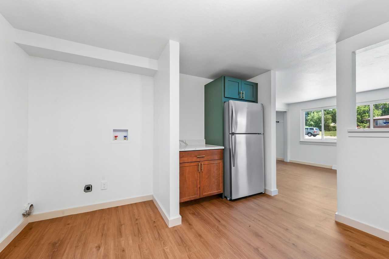 1641 Lashley St #1641 - Photo 4 of 15