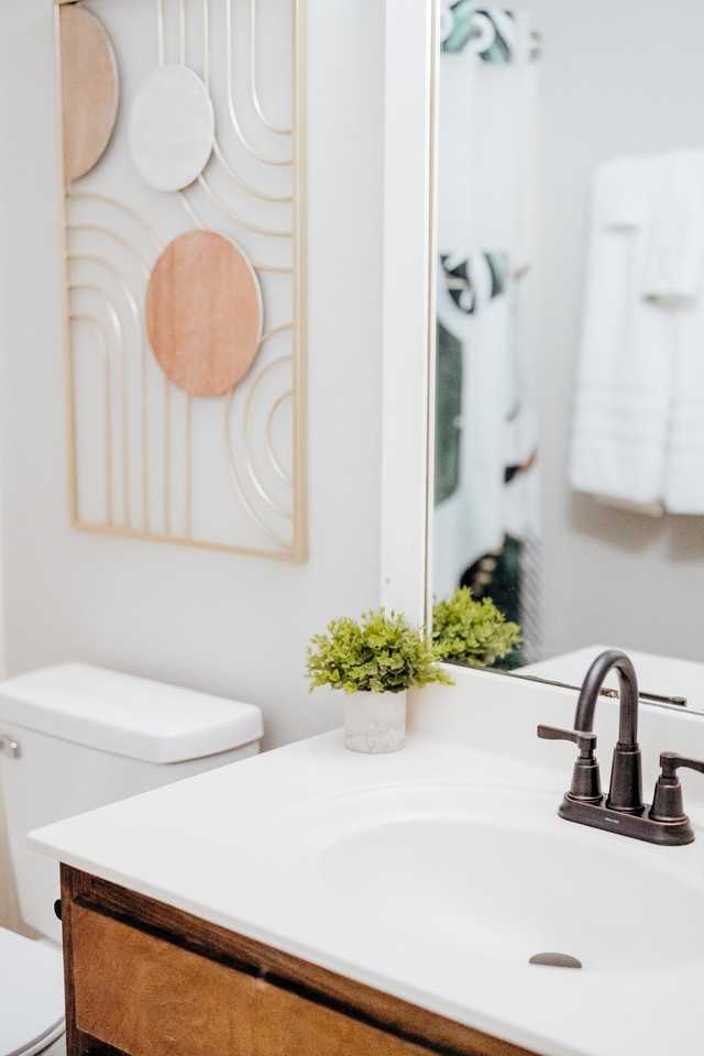 906 Dickenson Ave - Photo 5 of 8