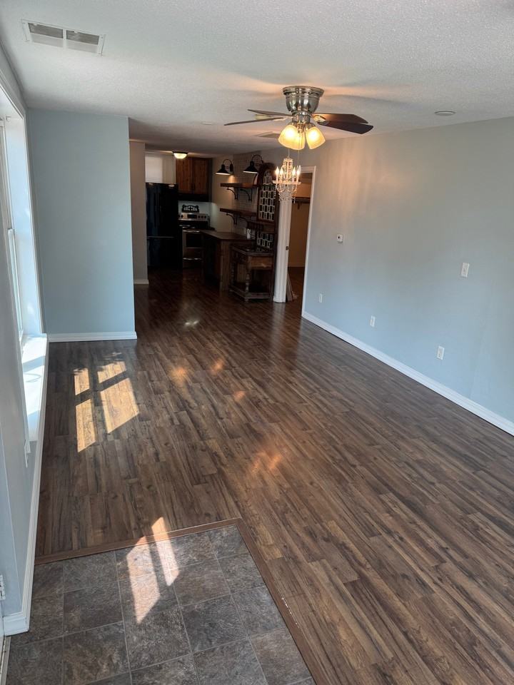 6815 Curran Rd - Photo 2 of 10