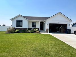 featured image of 1181 Ernest Dr