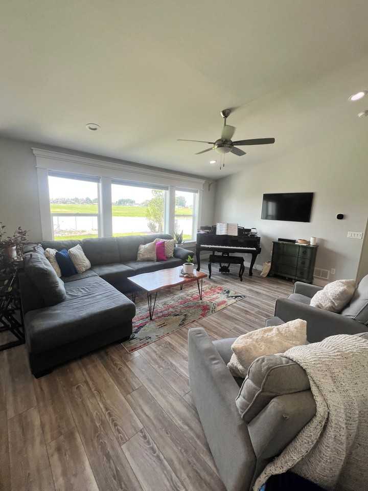 1181 Ernest Dr - Photo 6 of 20