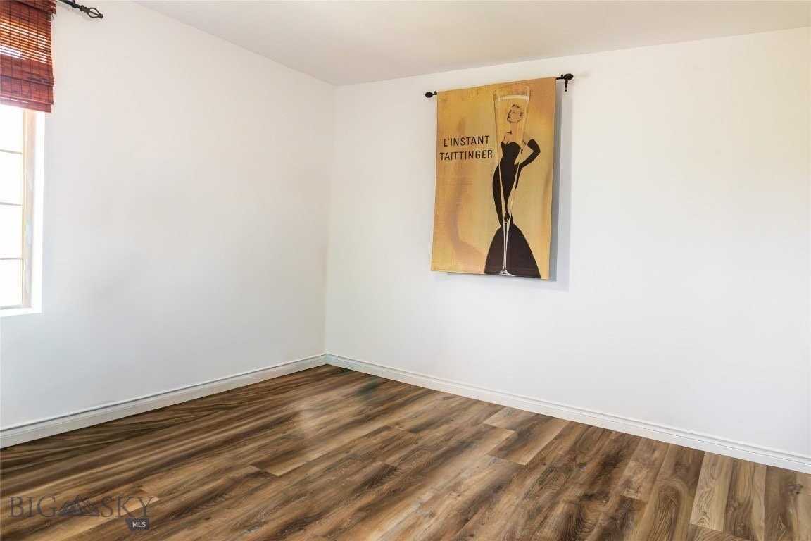 046450 Bembrick St - Photo 3 of 18