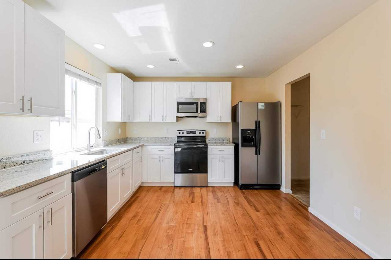 4505 Andes St - Photo 2 of 10