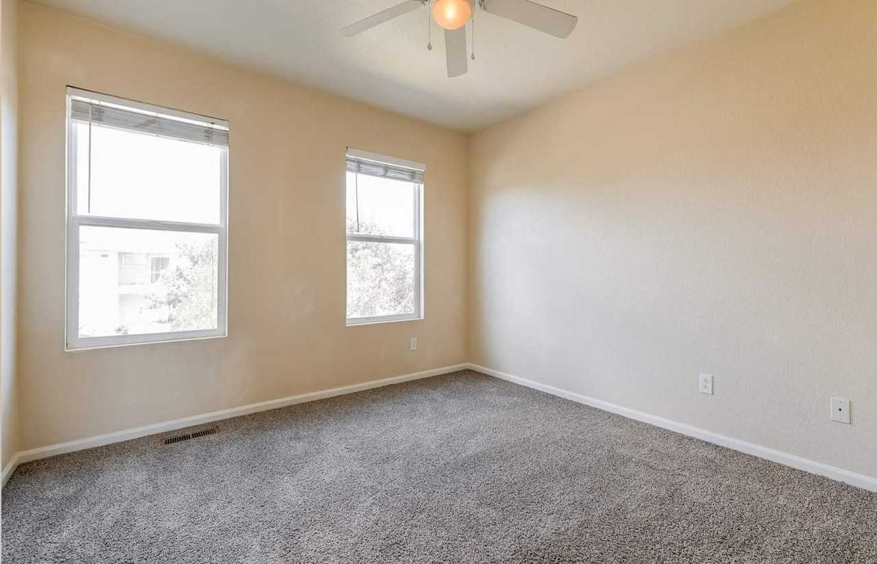 4505 Andes St - Photo 7 of 10