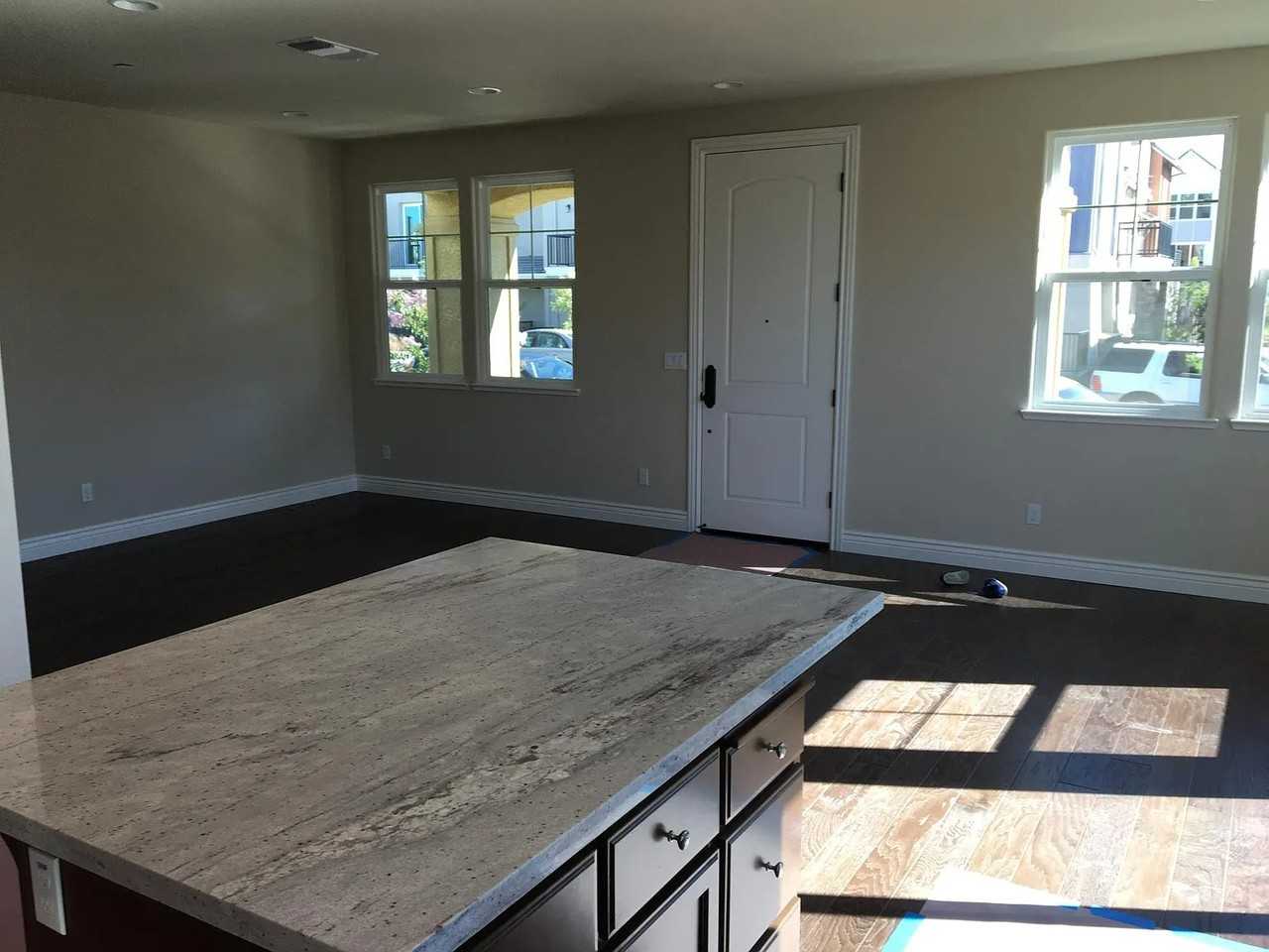 2347 Carbondale Way - Photo 4 of 10
