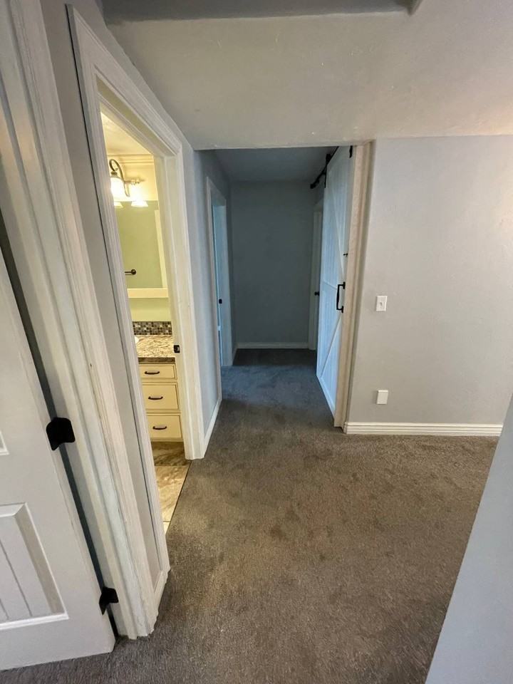 5882 E Iona Rd - Photo 4 of 11
