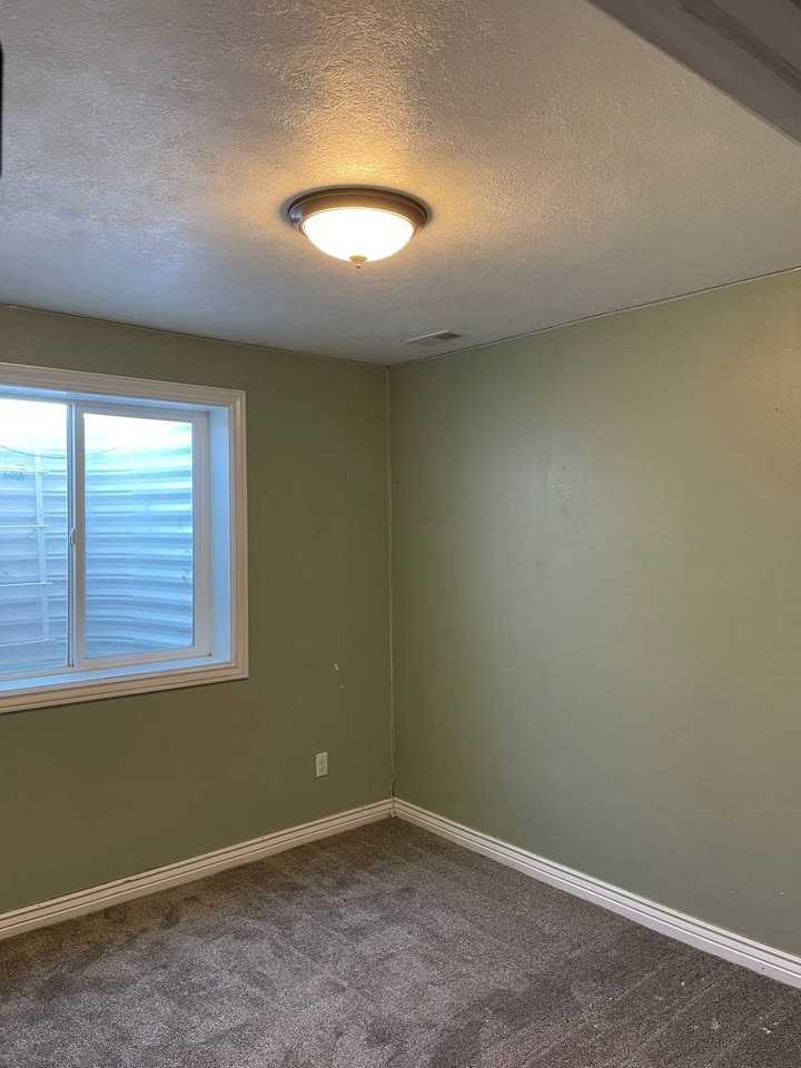 5882 E Iona Rd - Photo 7 of 11