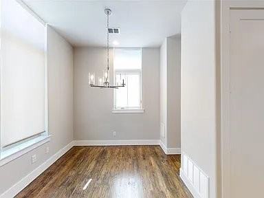 13228 Bee St - Photo 4 of 20