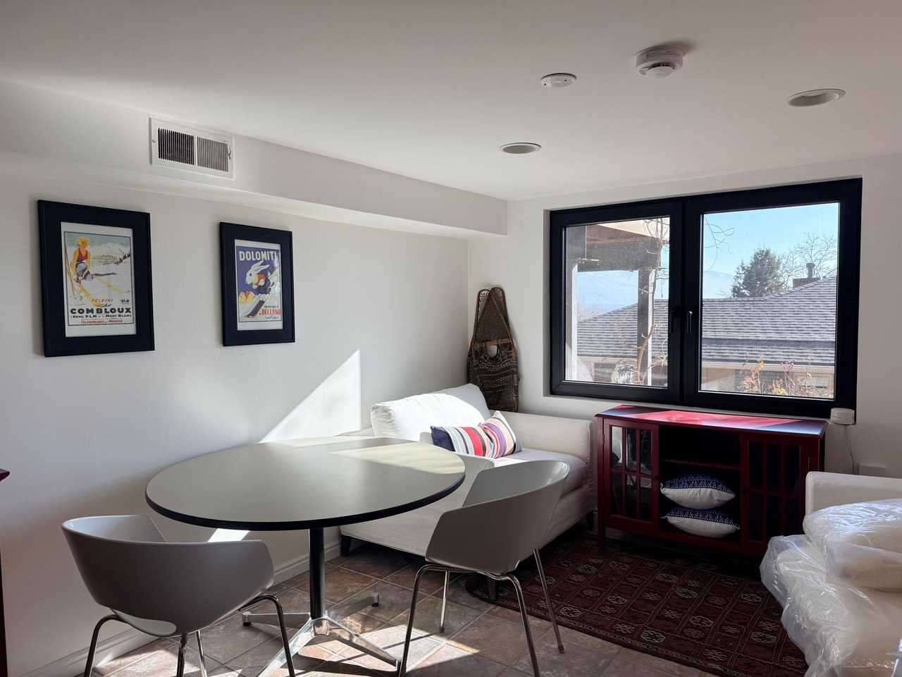 640 E 10th Ave - Photo 5 of 14