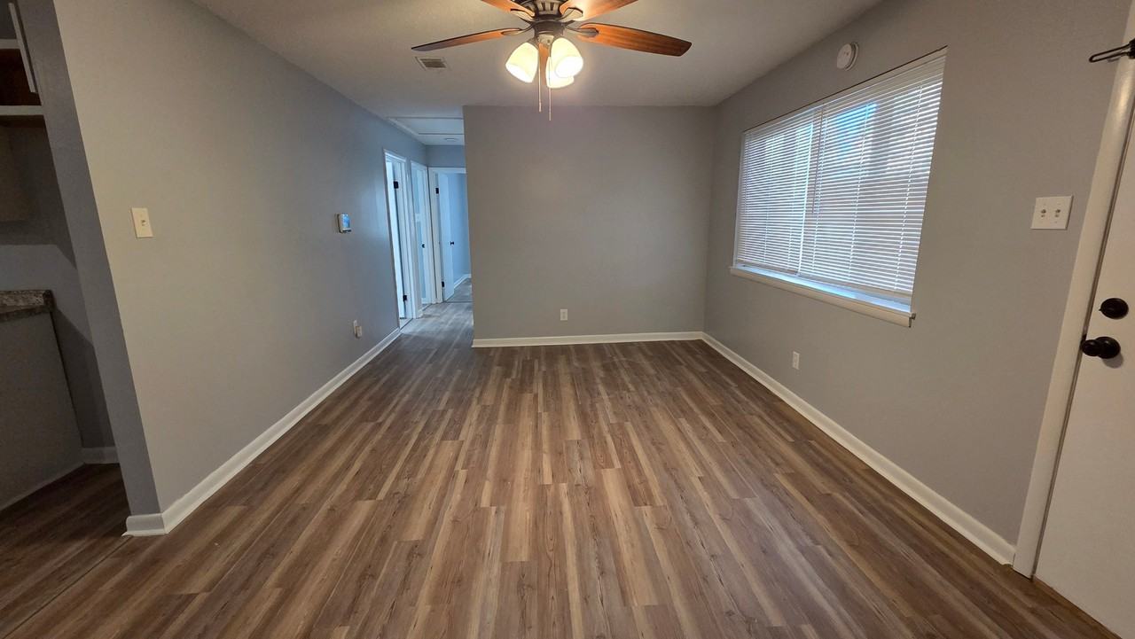 305 Stevenson St - Photo 3 of 19