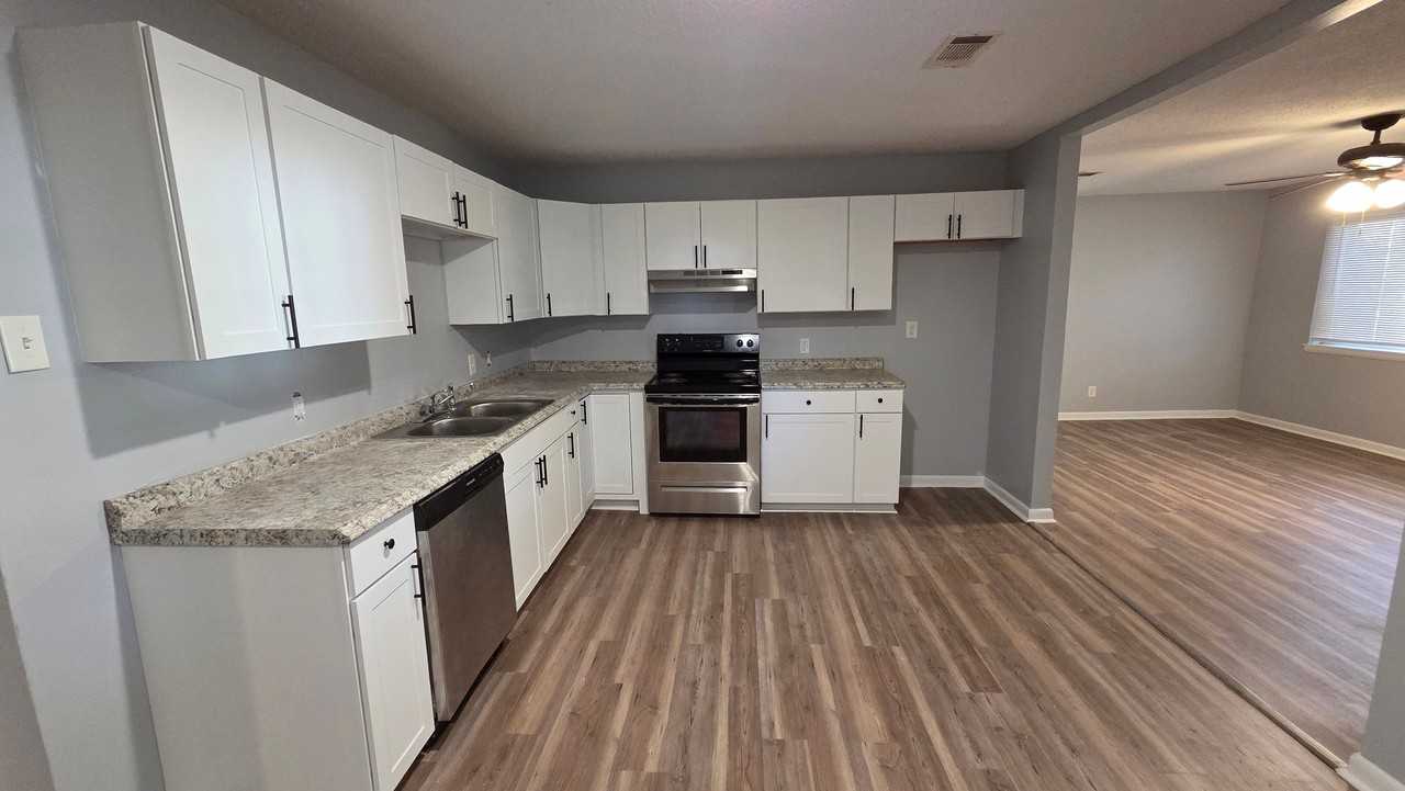305 Stevenson St - Photo 6 of 19
