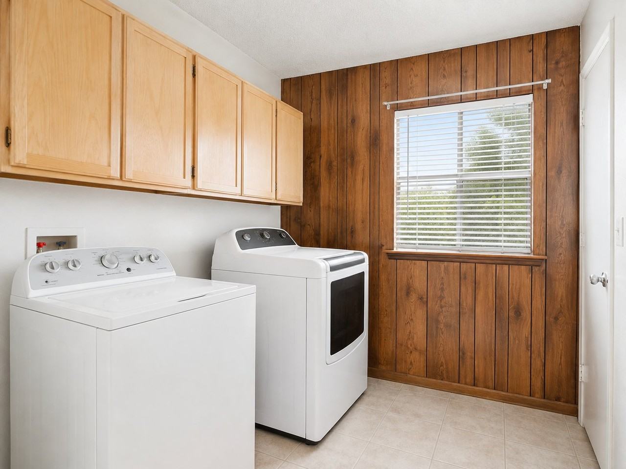 4416 Lane Ave S #1A - Photo 6 of 20