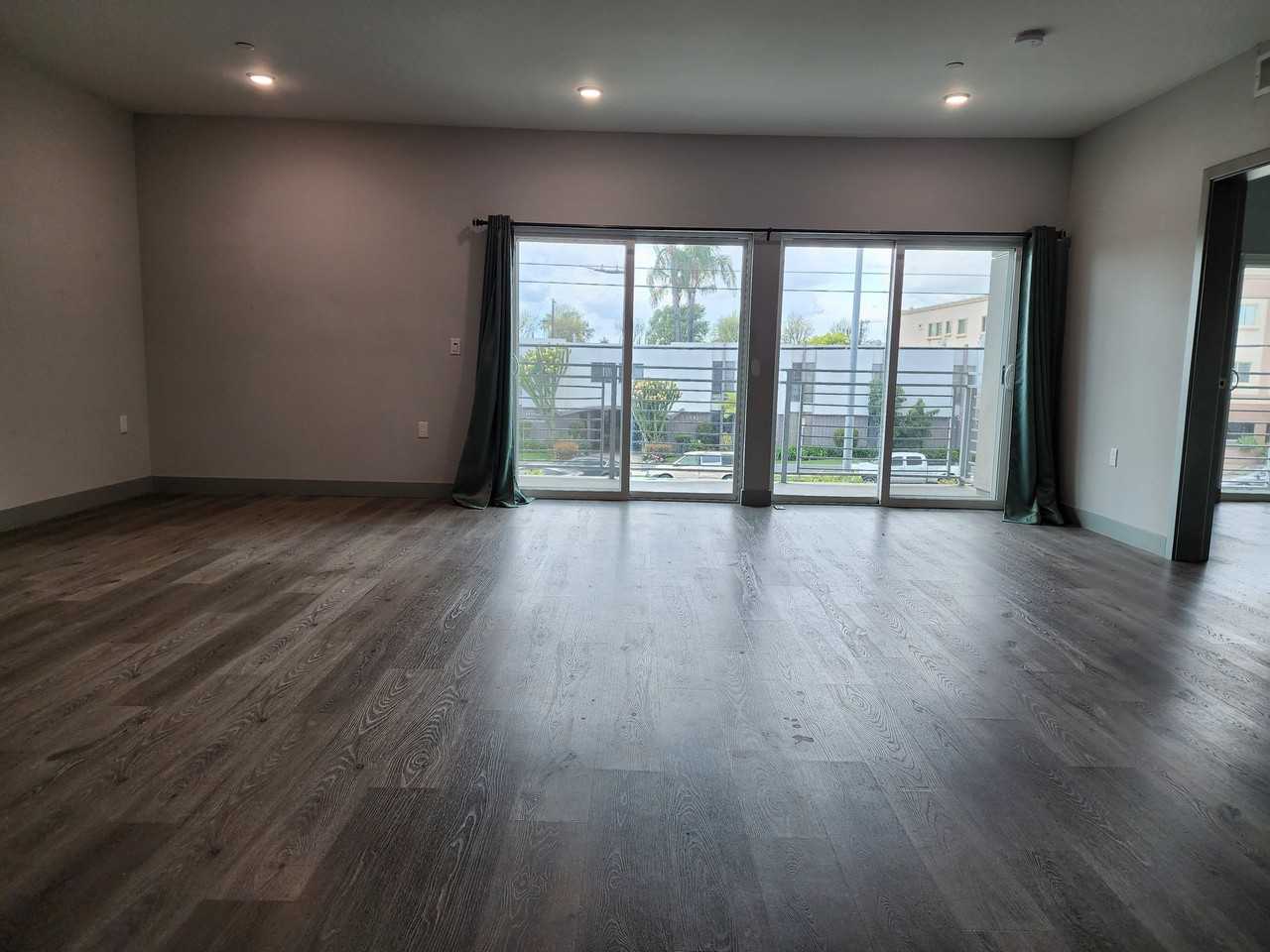 7040 Woodman Ave #307 - Photo 7 of 16