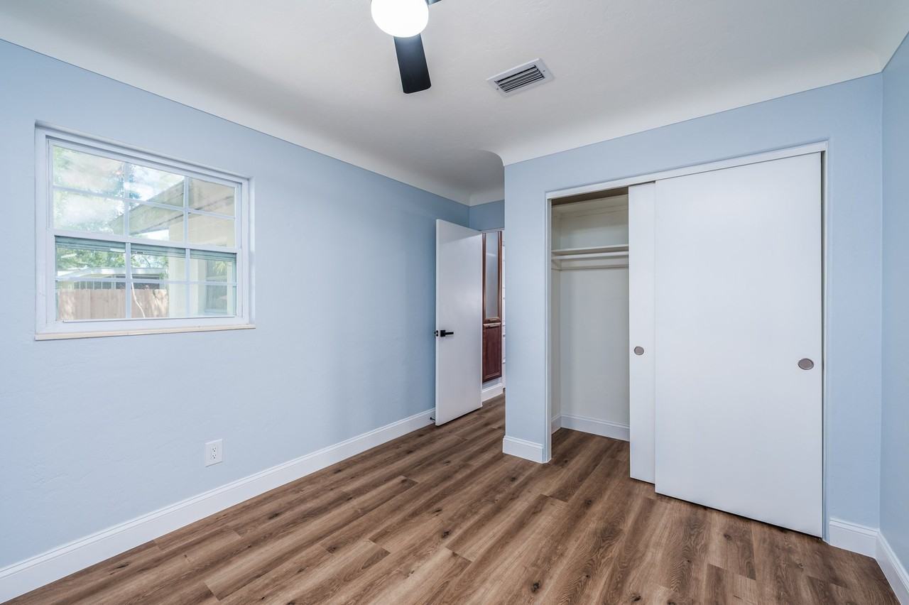 3372 Webber St - Photo 7 of 20