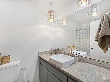 17168 Sawyer St Se - Photo 5 of 12