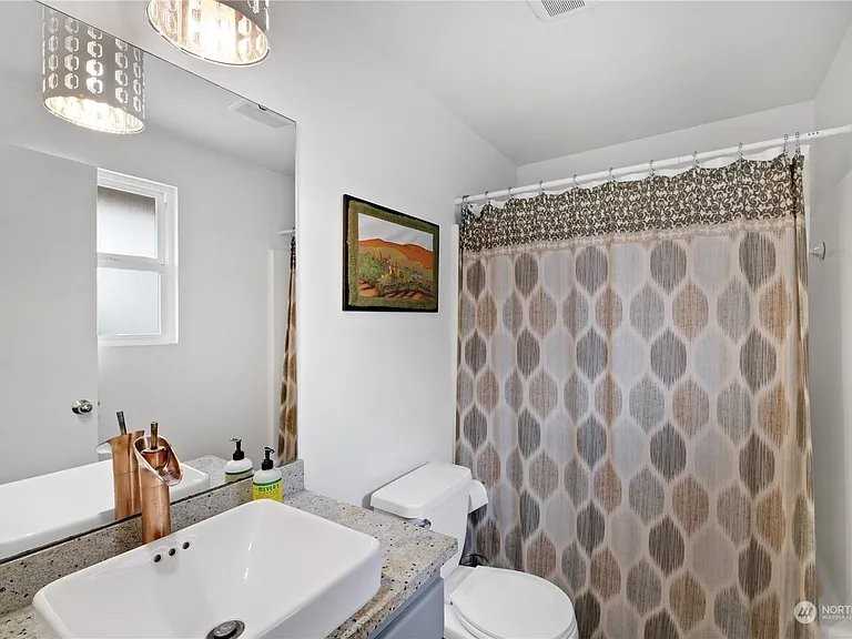 17168 Sawyer St Se - Photo 6 of 12