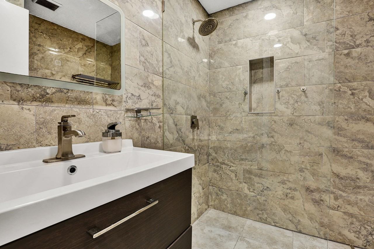 149 Southwind Cir - Photo 5 of 20