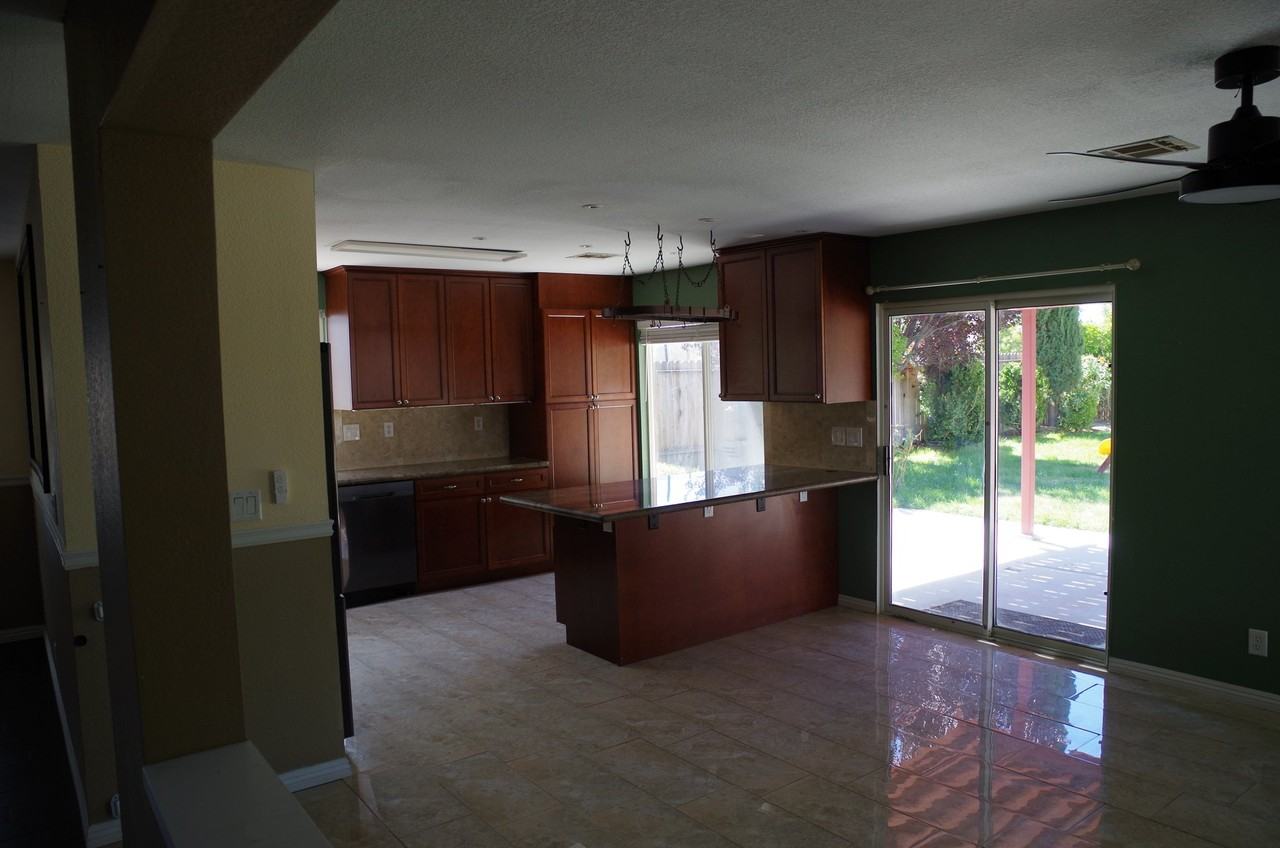 6328 Jonathon St - Photo 6 of 19