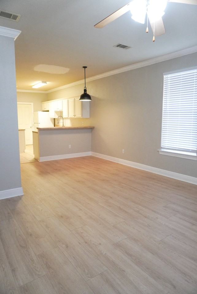 5395 Arlington Ct - Photo 2 of 13