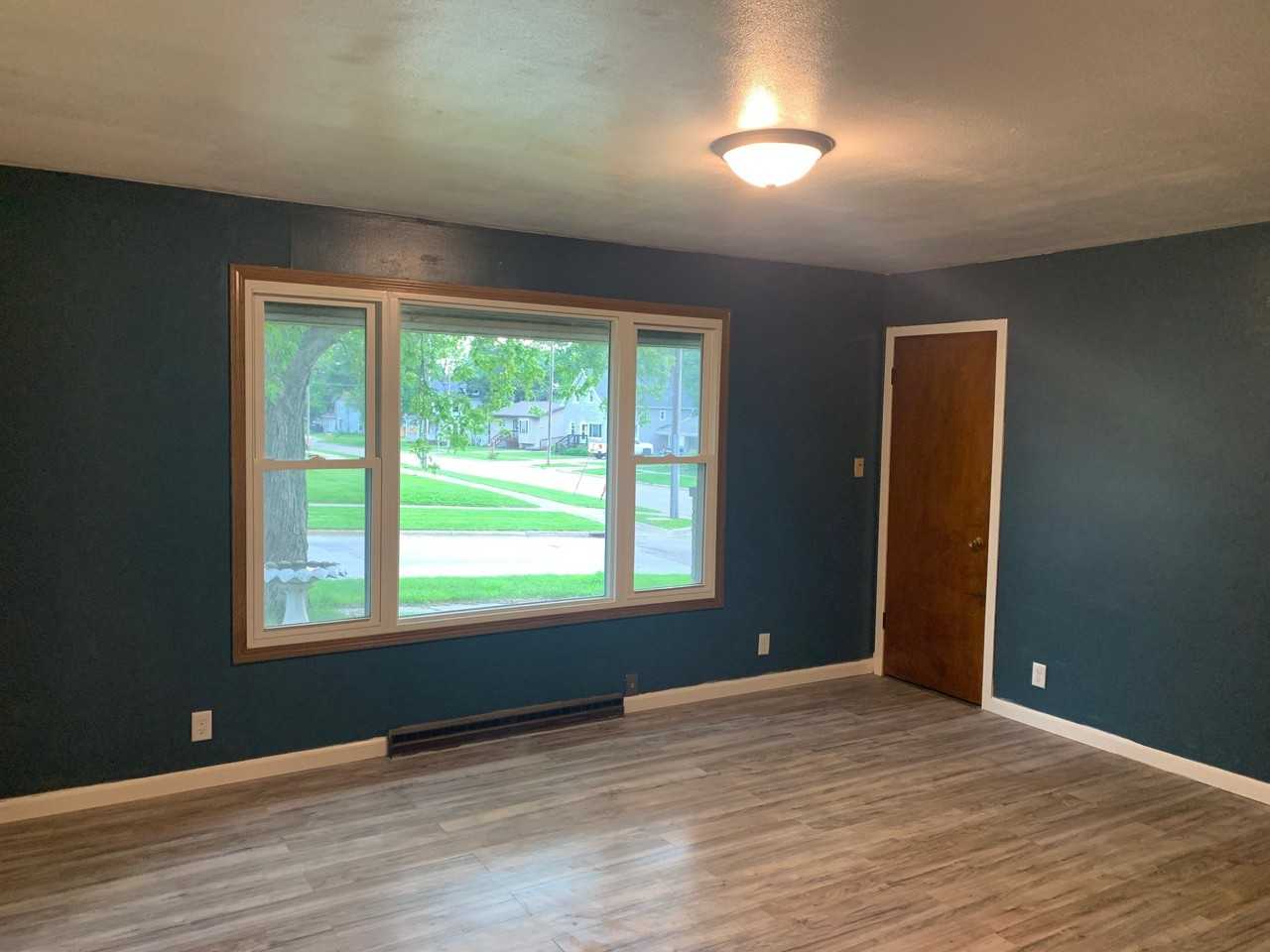 1003 S Washington St #1003 - Photo 3 of 16