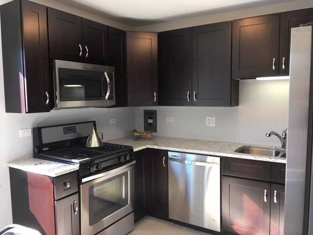 1135 Augusta St - Photo 3 of 14