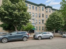 featured image of 1423 Commonwealth Ave #502
