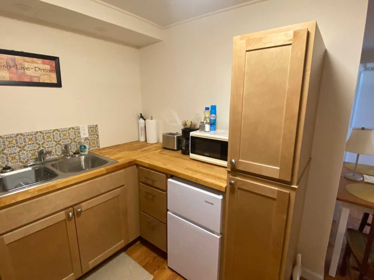 3 Elaine Dr #3B - Photo 6 of 6