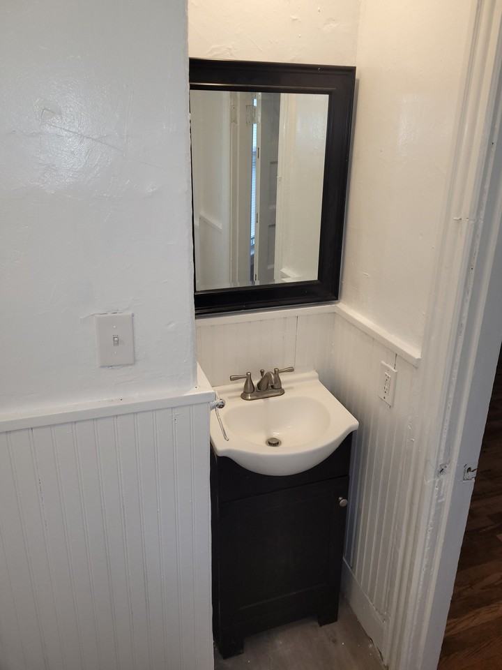 26 Chestnut Ave #2 - Photo 6 of 12