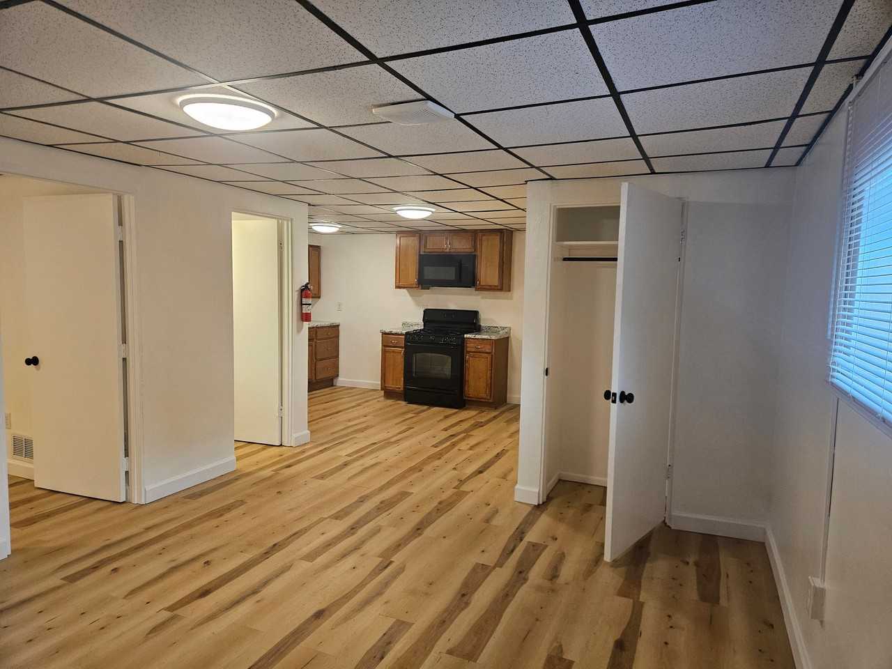 1216 Vine St #1 - Photo 7 of 7