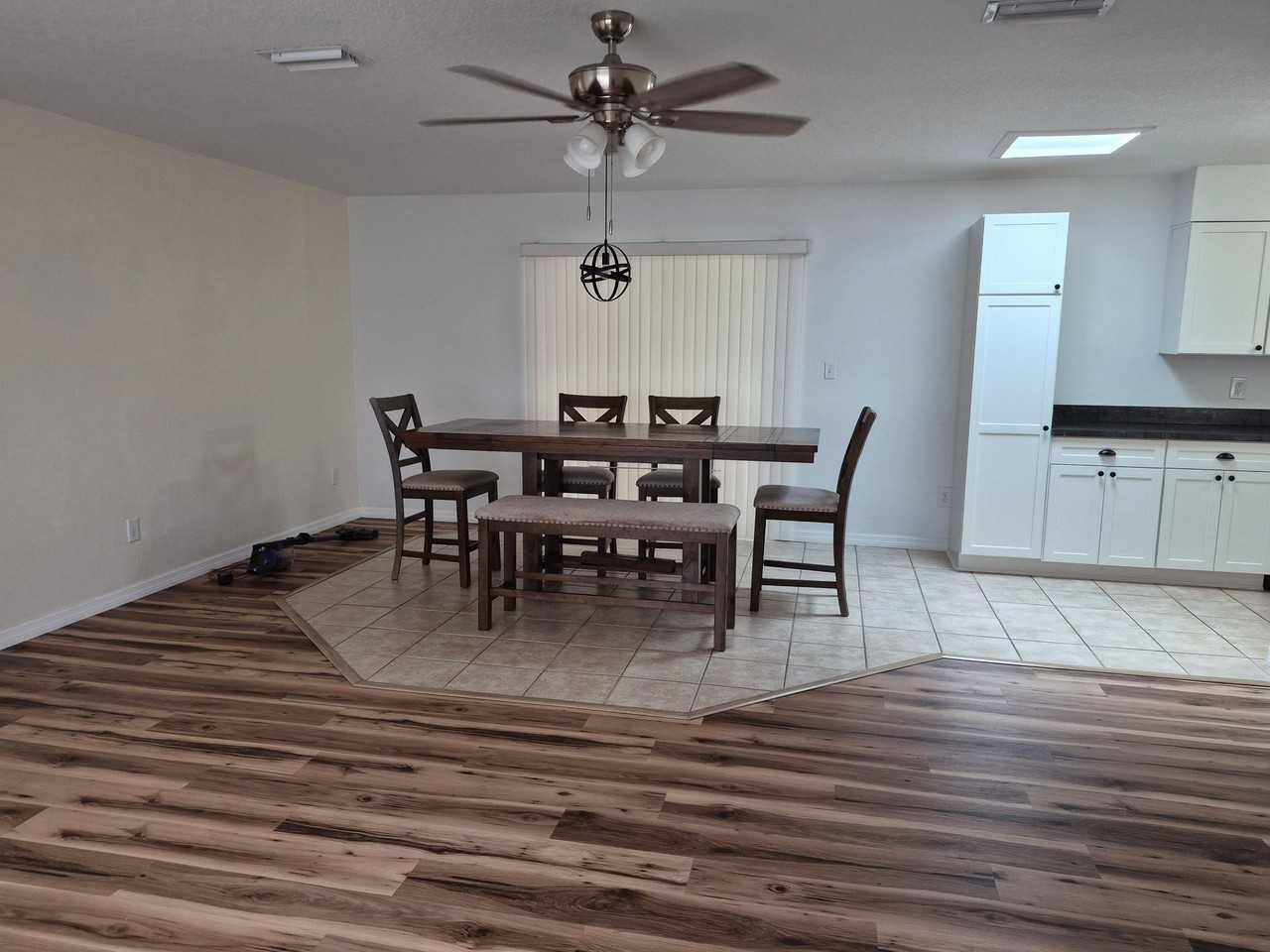 2956 Carriage Dr - Photo 5 of 18