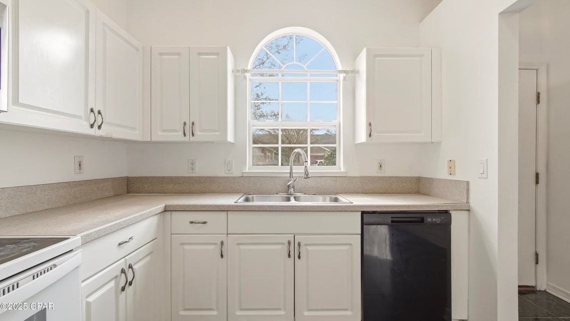 3104 Meadow St - Photo 4 of 19