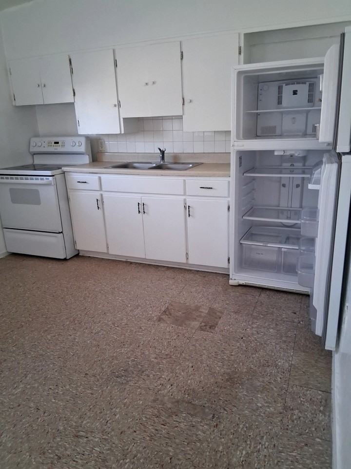 4429 Moonlight Ave #12 - Photo 2 of 5