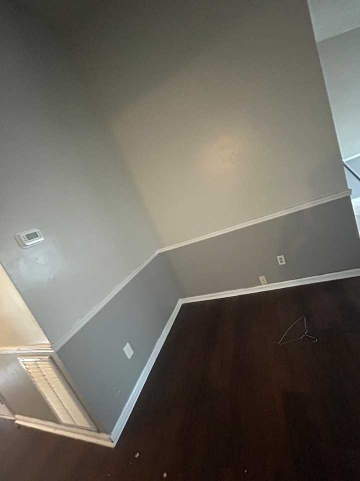414 Crest Ct - Photo 2 of 10