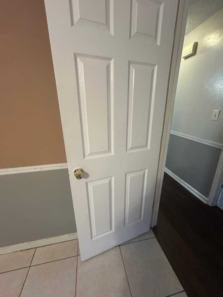 414 Crest Ct - Photo 3 of 10