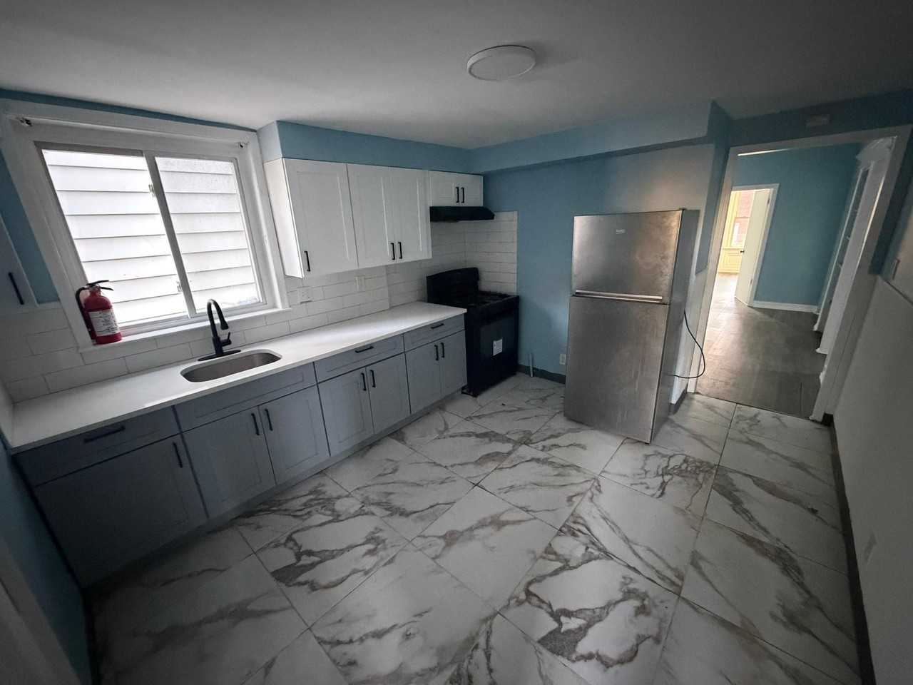 106 N Munn Ave #3 - Photo 2 of 6