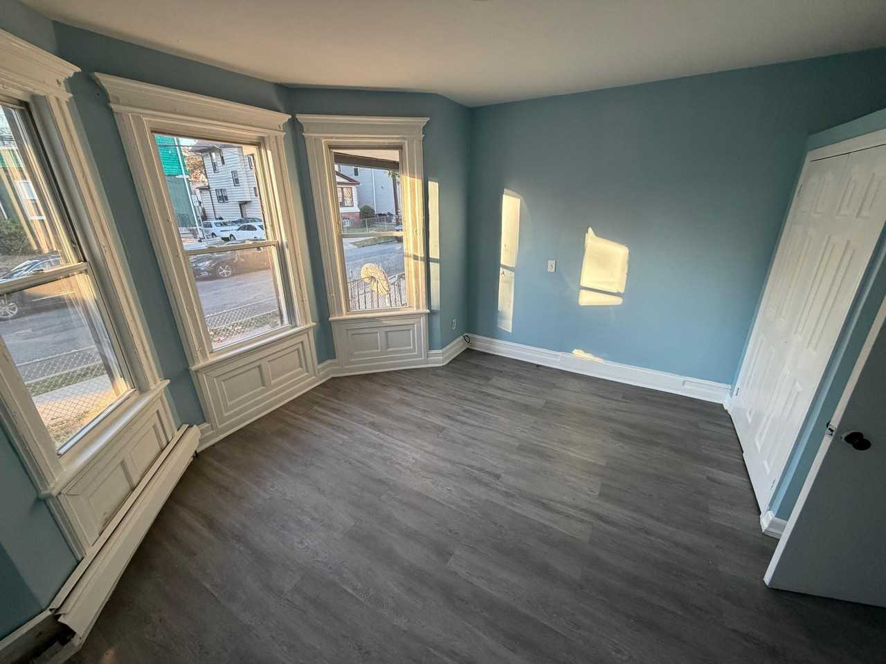 106 N Munn Ave #3 - Photo 3 of 6
