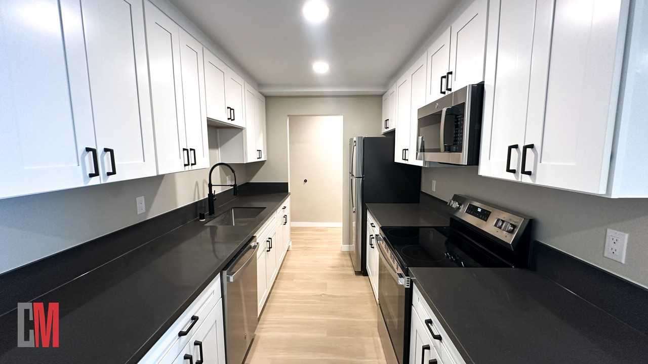 5435 Heidi Street - Photo 6 of 33