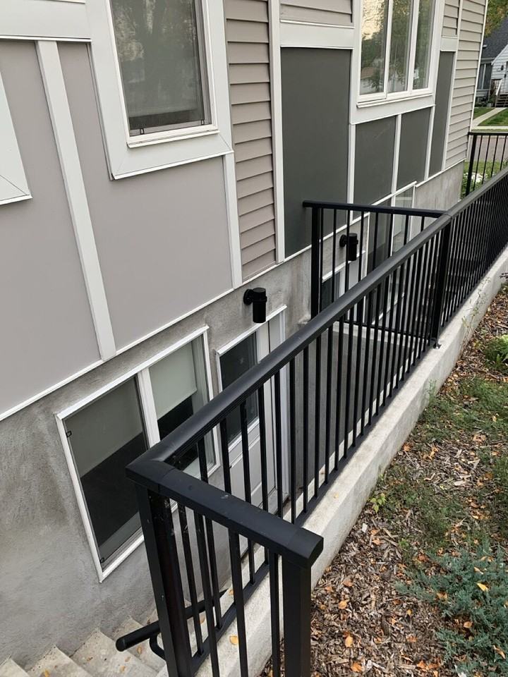 10215 103 Ave Nw - Photo 2 of 14