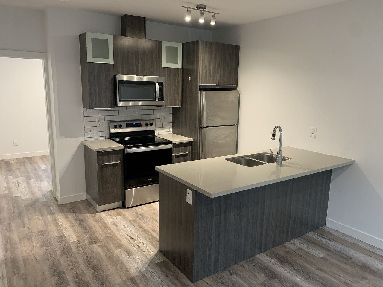 10215 103 Ave Nw - Photo 3 of 14