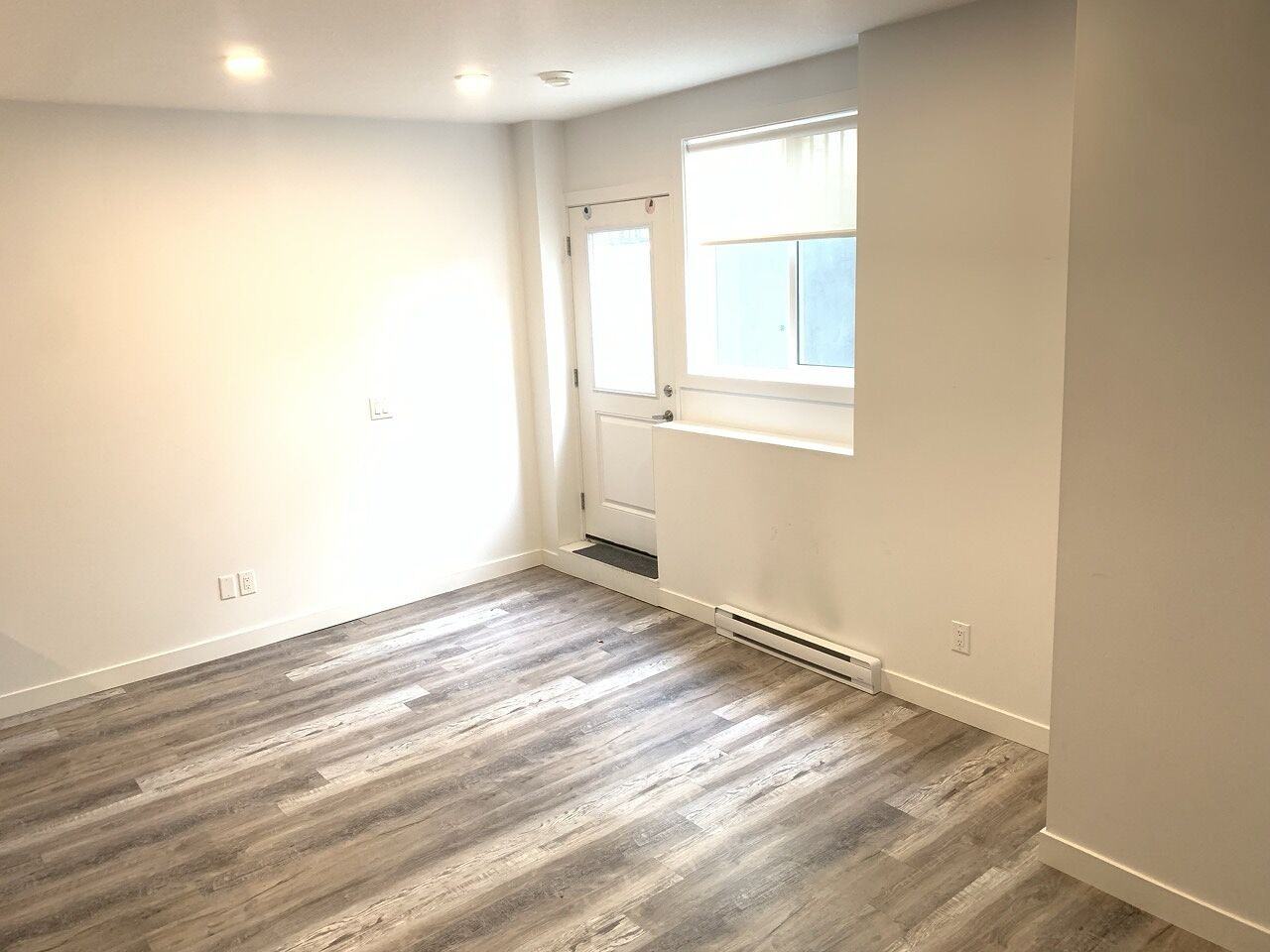 10215 103 Ave Nw - Photo 7 of 14