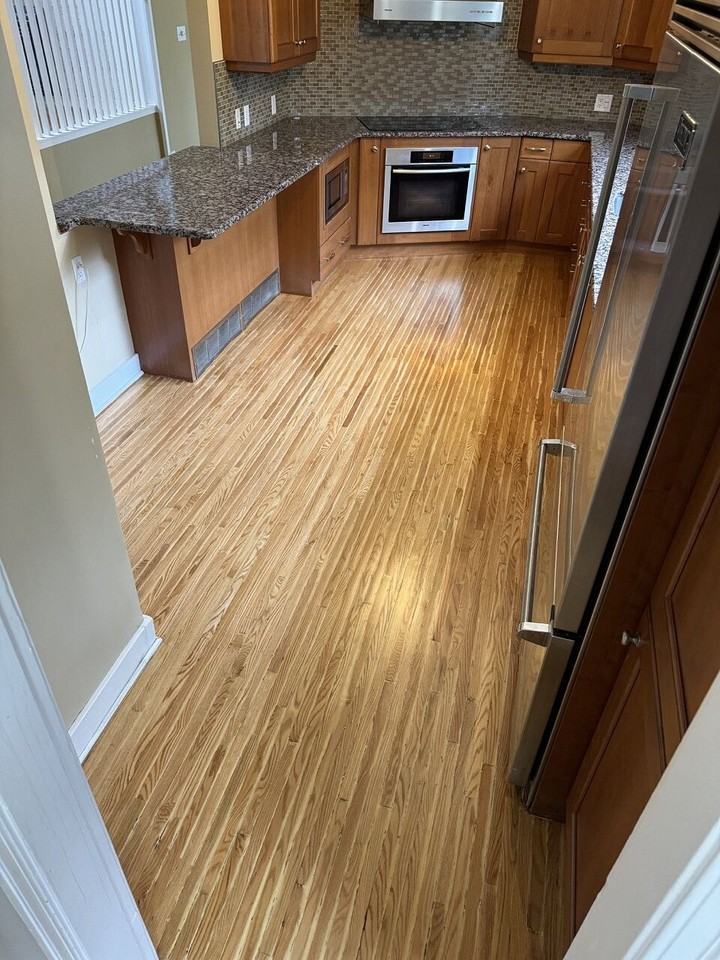 10103 137 St Nw - Photo 7 of 50