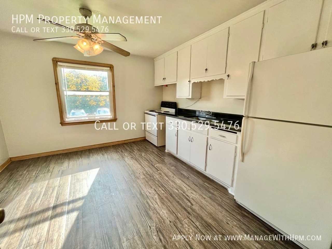 13705 Lakewood Heights Blvd #1 - Photo 4 of 8