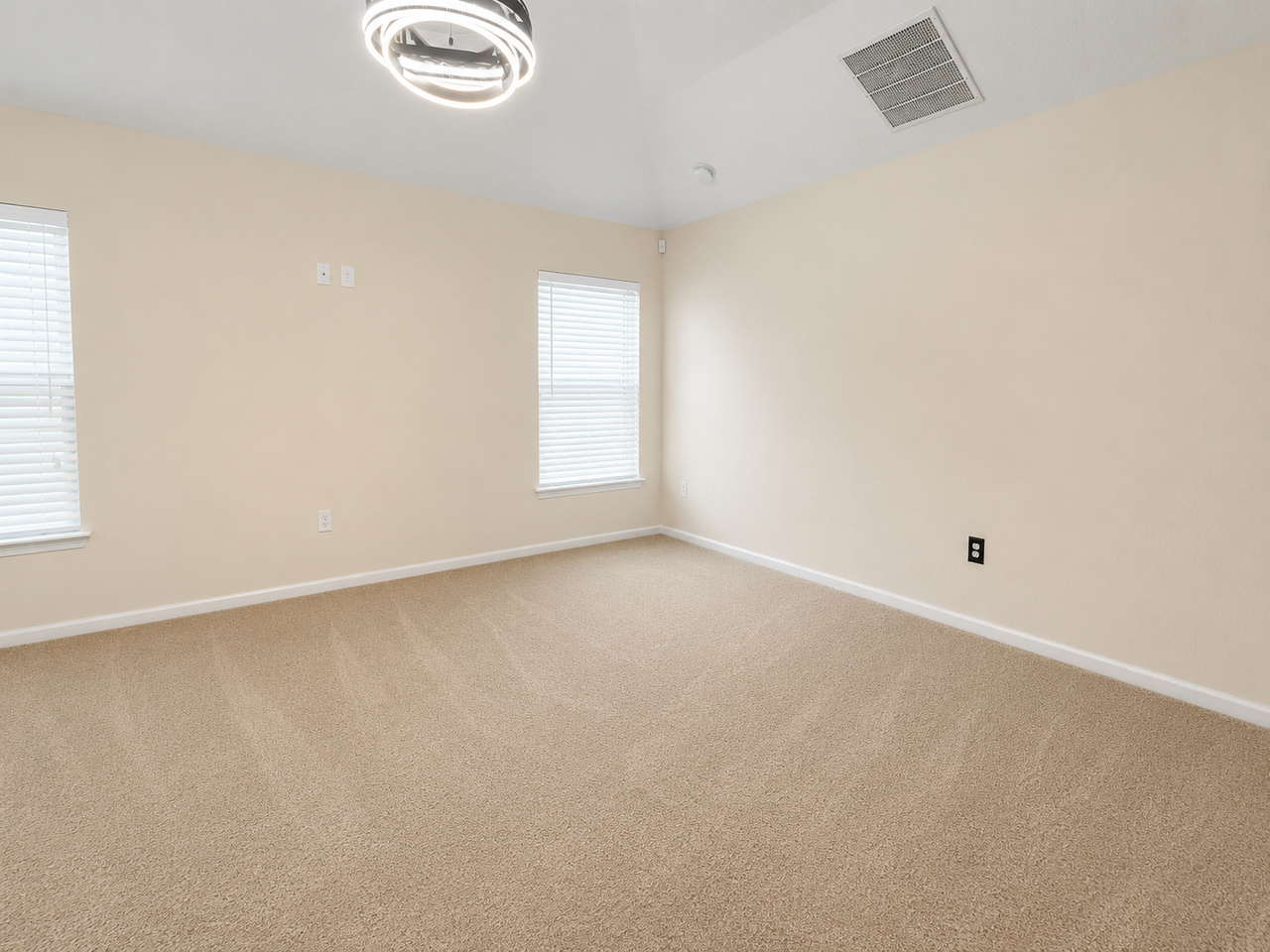 11092 Craig Hill Ct #NA - Photo 2 of 8