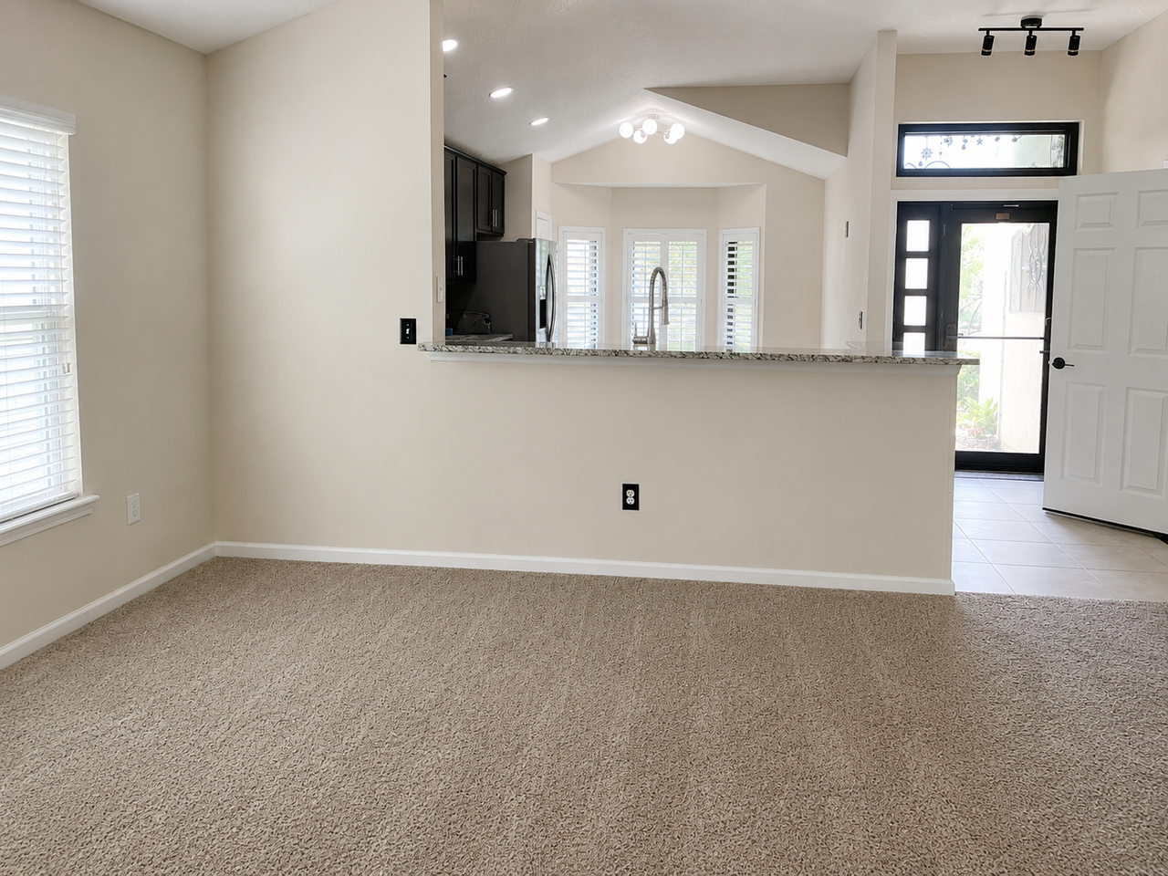11092 Craig Hill Ct #NA - Photo 4 of 8