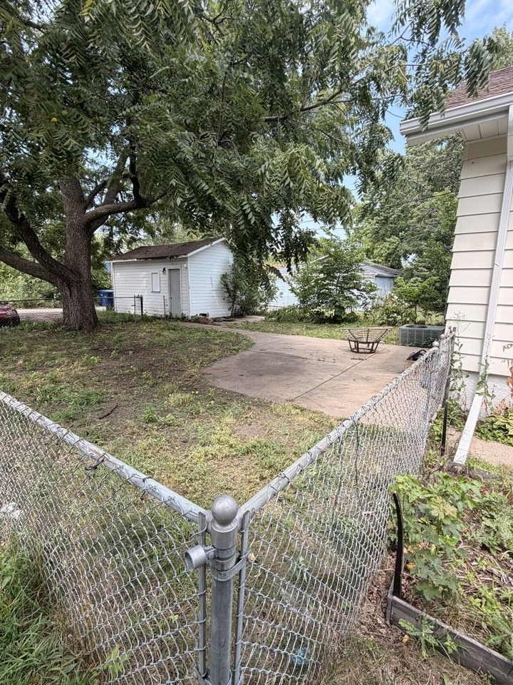 729 17th Ave S #NA - Photo 2 of 17