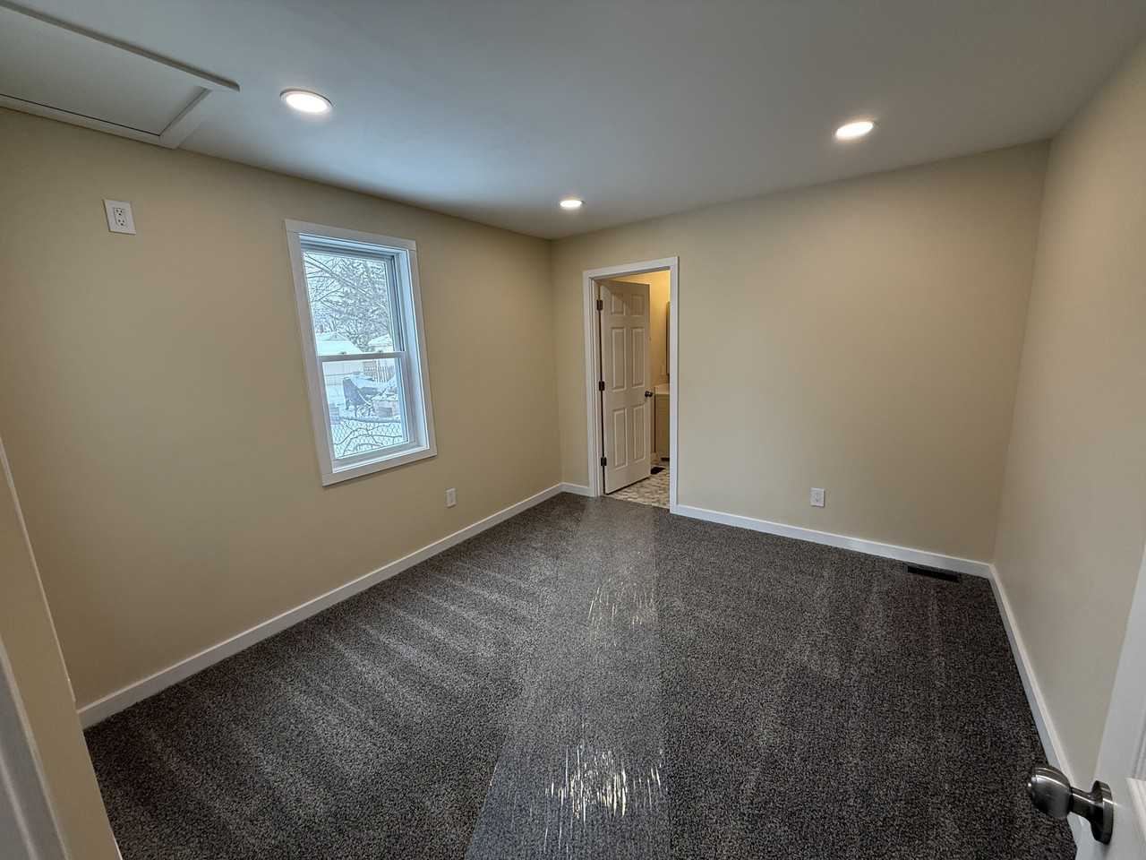 212 E High St #NA - Photo 5 of 12